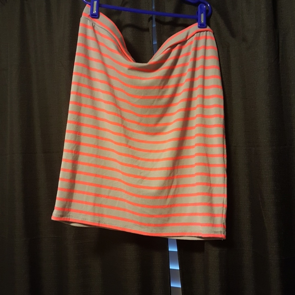 Gray and pink striped skirt